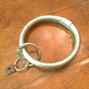 NWOT Gold Croc O-Venture Key Ring